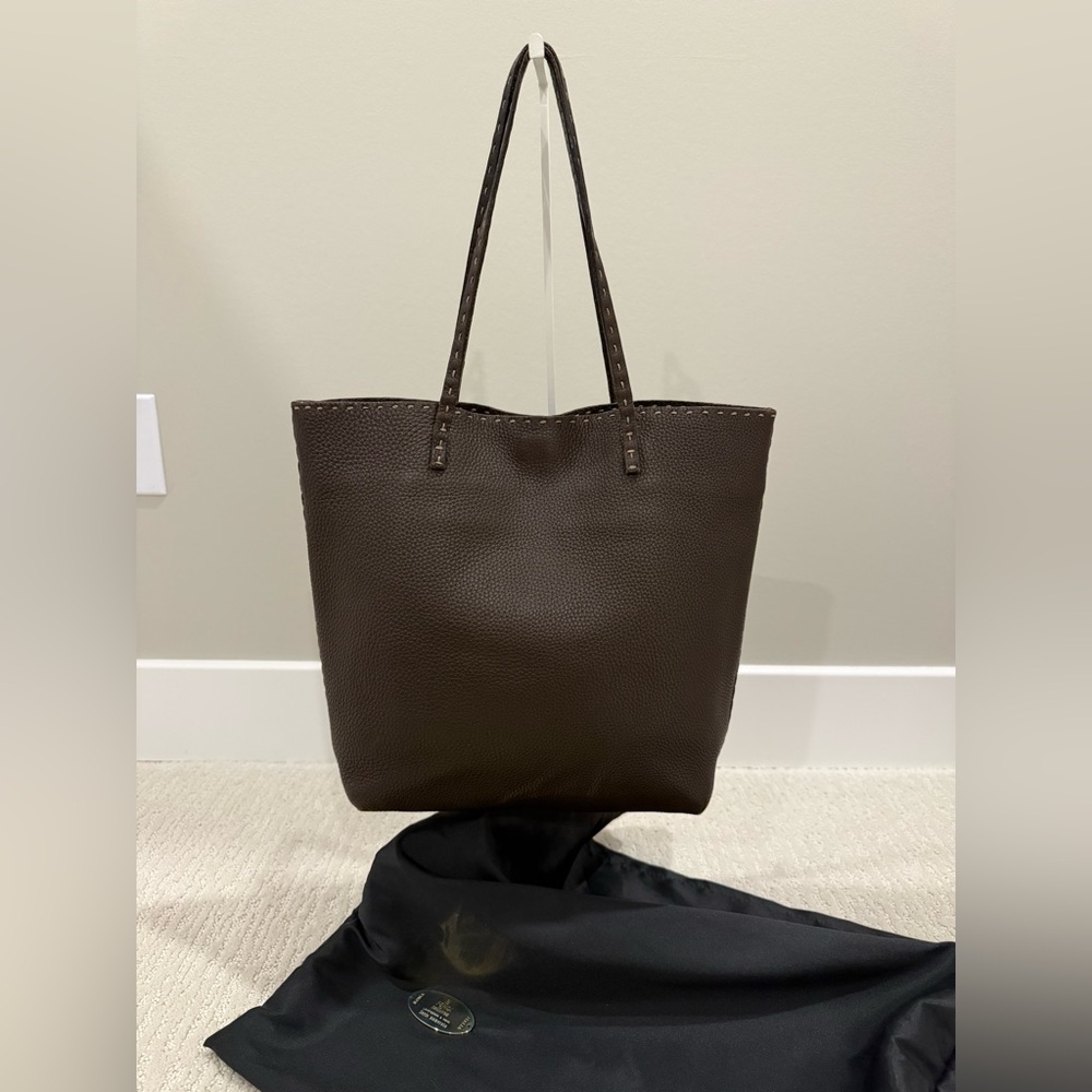 Fendi Selleria Brown pebbled leather tote with dust bag - Picture 2 of 16